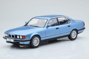 BMW Σειρά 7 E32 730i Μπλε MCG 1:18