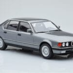 BMW Σειρά 7 E32 740i Ασημί MCG 1:18