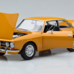 Alfa Romeo 1750 GTV Κίτρινο Norev 1:18 - image 2 of 7