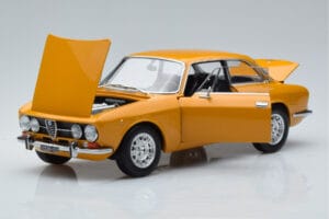 Alfa Romeo 1750 GTV Κίτρινο Norev 1:18 187910 Μέταλλο - εικόνα 2 από 7