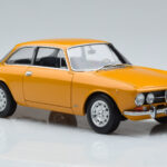 Alfa Romeo 1750 GTV Κίτρινο Norev 1:18 - image 5 of 7