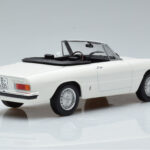 Alfa Romeo 2000 Spider Λευκό Norev 1:18 - image 2 of 7