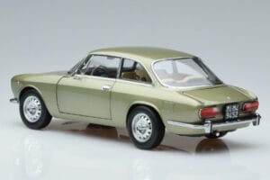 Alfa Romeo GTV 2000 Πράσινο Περιορισμένη Έκδοση Norev 1:18 187913 Μέταλλο - εικόνα 6 από 7