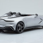 Aston Martin V12 Speedster Ασημί GT Spirit 1:18 - image 2 of 6