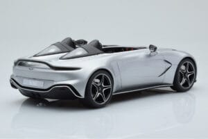 Aston Martin V12 Speedster Ασημί GT Spirit 1:18 GT430 Ρητίνη - εικόνα 2 από 6