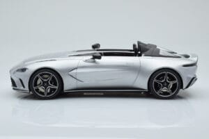 Aston Martin V12 Speedster Ασημί GT Spirit 1:18 GT430 Ρητίνη - εικόνα 3 από 6