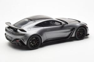 Aston Martin V12 Vantage Magnetic Ασημί GT Spirit 1:18 GT443 Ρητίνη - εικόνα 2 από 6