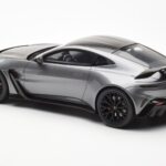 Aston Martin V12 Vantage Magnetic Ασημί GT Spirit 1:18 GT443 - image 5 of 6