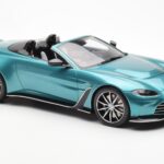 Aston Martin V12 Vantage Roadster Tayos Τιρκουάζ Πράσινο GT Spirit 1:18 GT445 - image 4 of 6