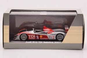 Audi R10 TDI LMP1 #2 F. Biela / E. Pirro / M. Werner 12 Hours of Sebring 2007 Minichamps 1:43 5020700233 Μέταλλο - εικόνα 4 από 4