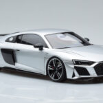 Audi R8 Performance Ασημί Kengfai 1:18 - image 6 of 10