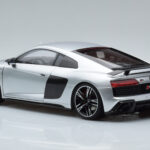 Audi R8 Performance Ασημί Kengfai 1:18 - image 7 of 10