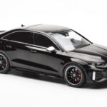 Audi RS3 8Y Sedan Μαύρο MCG 1:18 - image 4 of 6