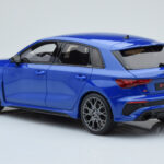 Audi RS3 8Y Sportback Performance Edition Nagaro Μπλε GT Spirit 1:18 - image 4 of 5