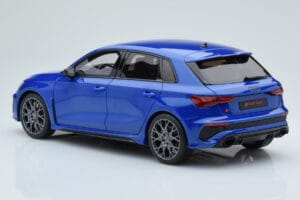 Audi RS3 8Y Sportback Performance Edition Nagaro Μπλε GT Spirit 1:18 GT884 Ρητίνη - εικόνα 4 από 5
