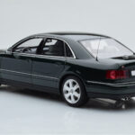 Audi S8 D2 Πράσινο Otto 1:18 - image 5 of 6