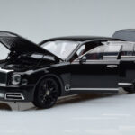 Bentley Mulsanne W.O. Edition By Mulliner Μαύρο Almost Real 1:18 - image 2 of 11