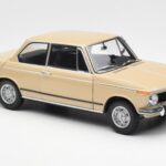 BMW 2002 Ti E10 Sahara Μπεζ Kyosho 1:18 08541BG - image 6 of 8