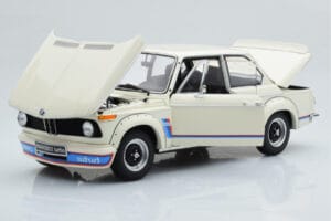 BMW 2002 Turbo Λευκό Kyosho 1:18 08544W Μέταλλο - εικόνα 2 από 8