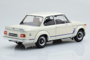 BMW 2002 Turbo Λευκό Kyosho 1:18 08544W Μέταλλο - εικόνα 4 από 8