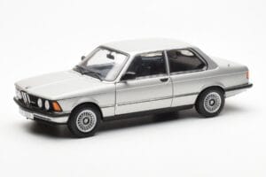 BMW 323i E21 Aspen Ασημί AUTOart 1:18 80430433552