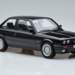 BMW 325i E30 Μαύρο Norev 1:18 - image 4 of 6