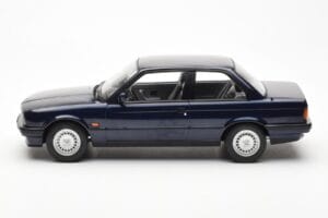 BMW 325i E30 Μπλε Μεταλλικό Norev 1:18 183201 Μέταλλο - εικόνα 3 από 6