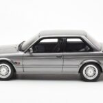 BMW 325i E30 Γκρι Metallic Otto 1:18 - image 3 of 6