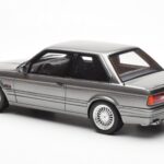 BMW 325i E30 Γκρι Metallic Otto 1:18 - image 5 of 6