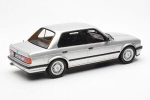 BMW 325i E30 Ασημί Otto 1:18 OT912 Ρητίνη - εικόνα 2 από 6