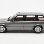 BMW 325i E30 Touring Γκρι Otto 1:18 - image 3 of 6
