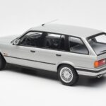 BMW 325i E30 Touring Ασημί Norev 1:18 183216 - image 5 of 6