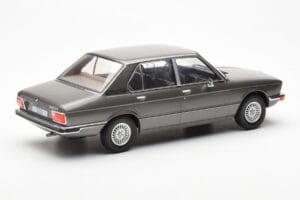 BMW 520i E28 Γκρι MCG 1:18 MCG18121 Μέταλλο - εικόνα 2 από 6