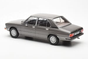 BMW 520i E28 Γκρι MCG 1:18 MCG18121 Μέταλλο - εικόνα 5 από 6
