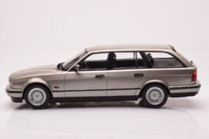 BMW 530i E34 Touring Γκρι Μεταλλικό MCG 1:18 MCG18330 Μέταλλο - εικόνα 3 από 6