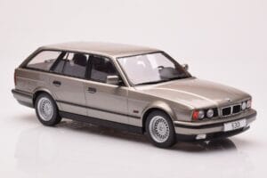 BMW 530i E34 Touring Γκρι Μεταλλικό MCG 1:18 MCG18330 Μέταλλο - εικόνα 4 από 6