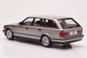 BMW 530i E34 Touring Γκρι Μεταλλικό MCG 1:18 MCG18330 Μέταλλο - εικόνα 5 από 6