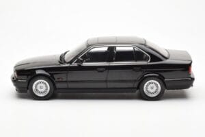 BMW 540i E34 Μαύρο Metallic MCG 1:18 MCG18157 Μέταλλο - εικόνα 3 από 6