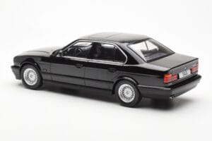 BMW 540i E34 Μαύρο Metallic MCG 1:18 MCG18157 Μέταλλο - εικόνα 5 από 6