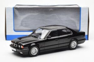 BMW 540i E34 Μαύρο Metallic MCG 1:18 MCG18157 Μέταλλο - εικόνα 6 από 6