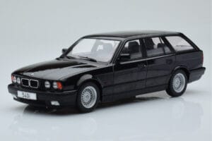 BMW 540i E34 Touring Μαύρο Μεταλλικό MCG 1:18 MCG18329