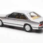 BMW 635 CSi E24 Ασημί Otto 1:18 - image 5 of 6