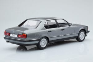BMW 7 Series E32 740i Ασημί MCG 1:18 MCG18161 Μέταλλο - εικόνα 2 από 5