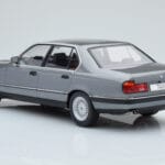 BMW 7 Series E32 740i Ασημί MCG 1:18 MCG18161 Μέταλλο - image 4 of 5