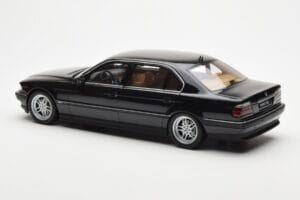 BMW 750iL E38 Μαύρο Otto 1:18 OT609 Ρητίνη - εικόνα 5 από 6