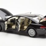 BMW 760Li E66 Μαύρο Kyosho 1:18 - image 5 of 9