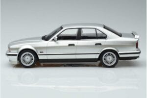 BMW Alpina B10 4.6 E34 Ασημί MCG 1:18 MCG18231 Μέταλλο - εικόνα 3 από 5