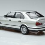 BMW Alpina B10 4.6 E34 Ασημί MCG 1:18 MCG18231 Μέταλλο - image 5 of 5