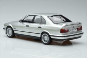 BMW Alpina B10 4.6 E34 Ασημί MCG 1:18 MCG18231 Μέταλλο - εικόνα 5 από 5