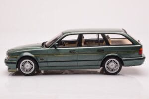 BMW Alpina B10 E34 Touring Σκούρο Πράσινο MCG 1:18 MCG18331 Μέταλλο - εικόνα 3 από 6